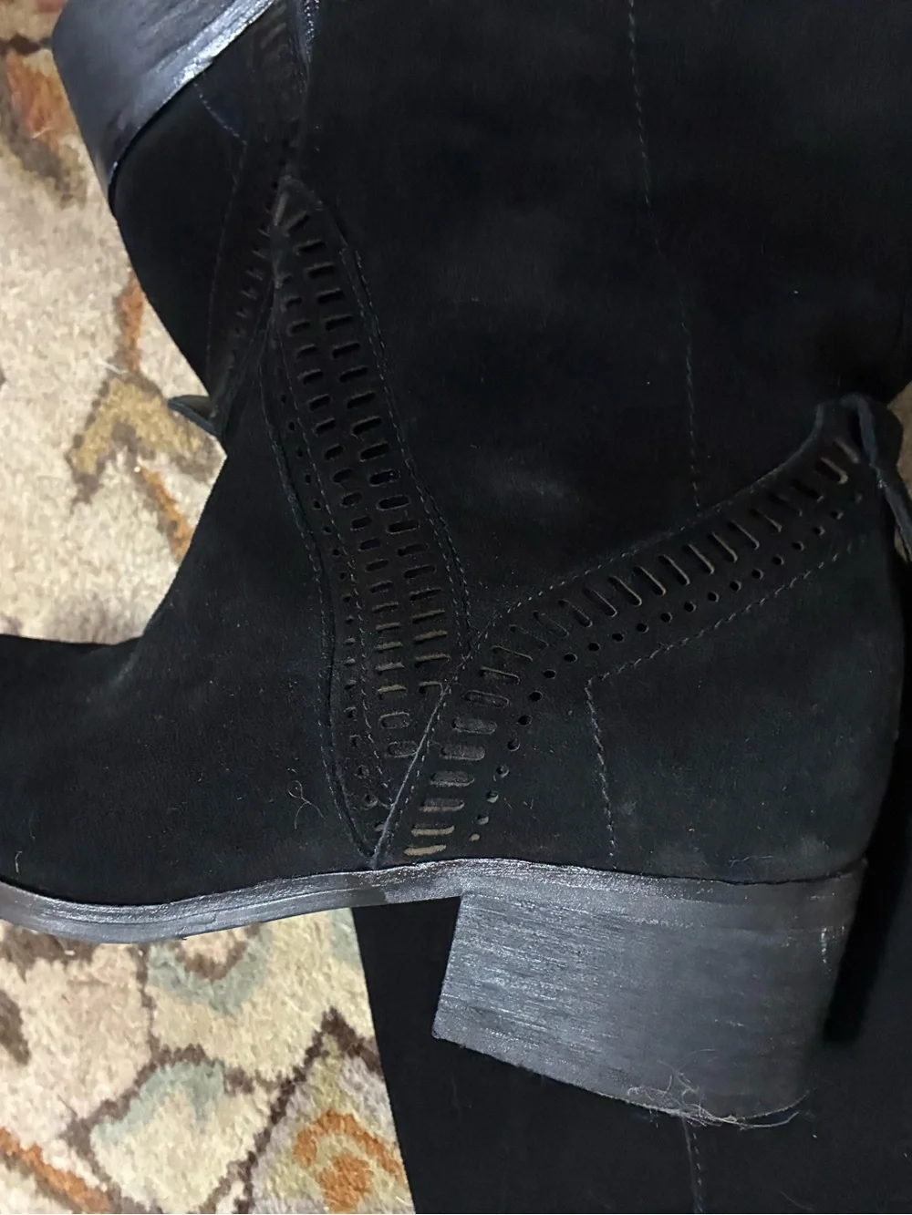 Vince Camuto Karinda boot in black suede leather-7.5 M **mint!!
